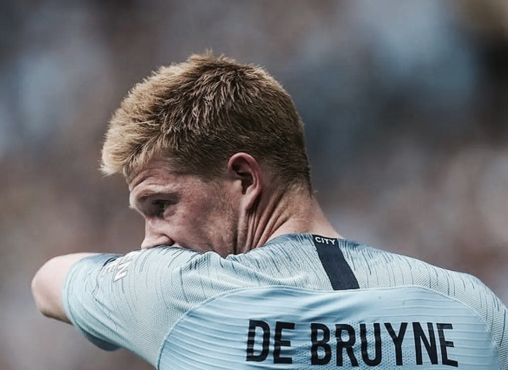 尼克-杨：亚历山大不能任由队友乱打，被马刺三杀太蹊跷了