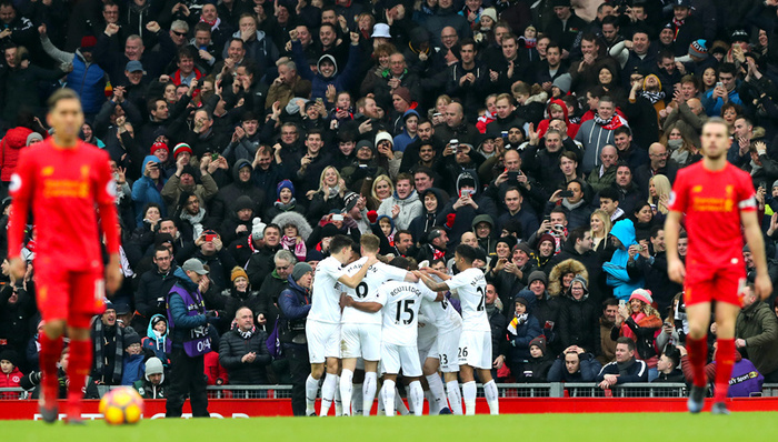 IG再次上演劣势1万翻盘！Theshy格温打出全场最高伤害