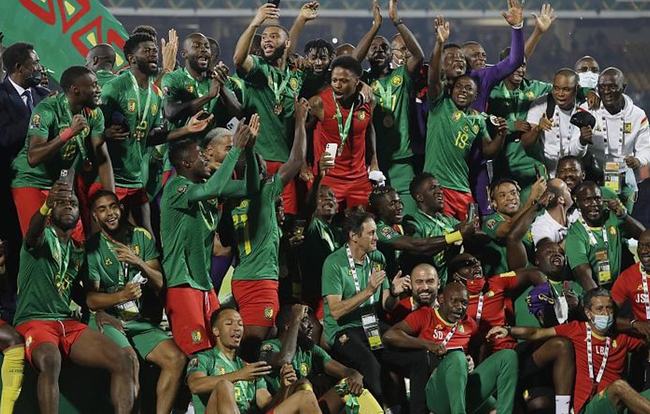 《Two Point Campus》的全学年校园是你为学生打造优质大学的好机