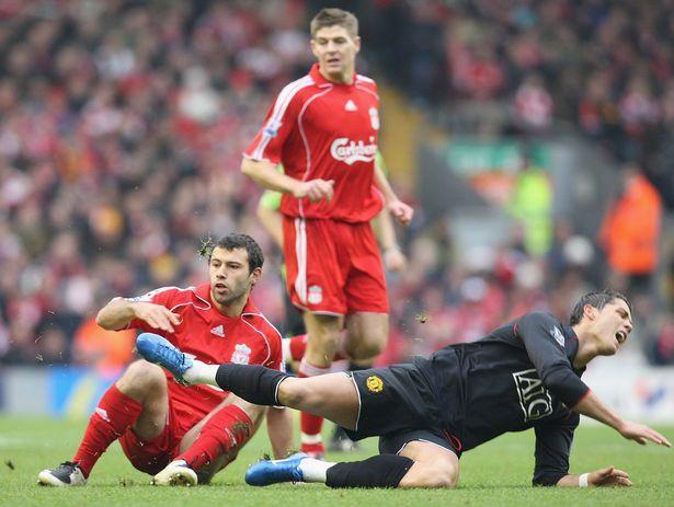 EWC无畏契约：BLG 2-1险胜G2保留晋级希望，生死战遭遇KC