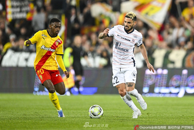 LPL国一上单风评爆炸！冠军教练怒喷369是混子，耽误JKL职业生涯